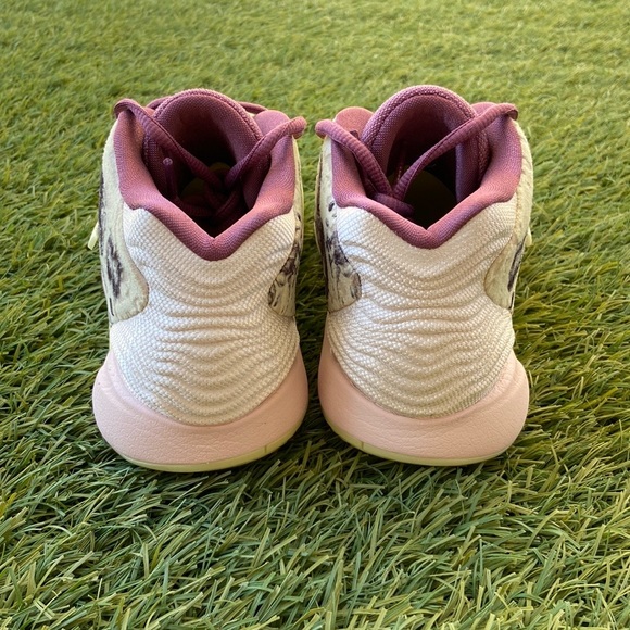 Nike KD14 - Picture 3 of 5